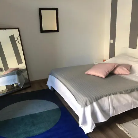 Monolocale Arredato Con Una Camera شقة *